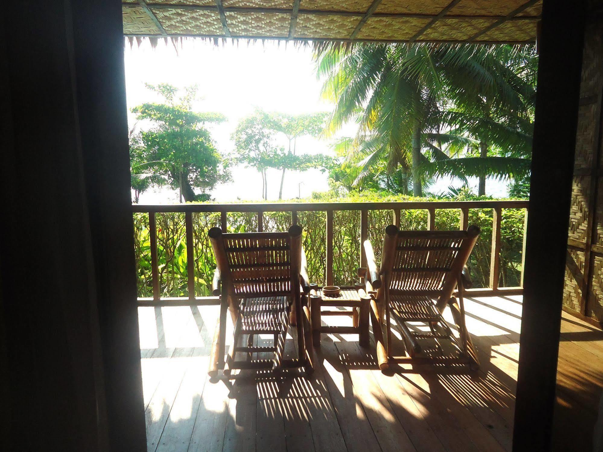 Dacozy Beach Resort Moalboal Eksteriør billede